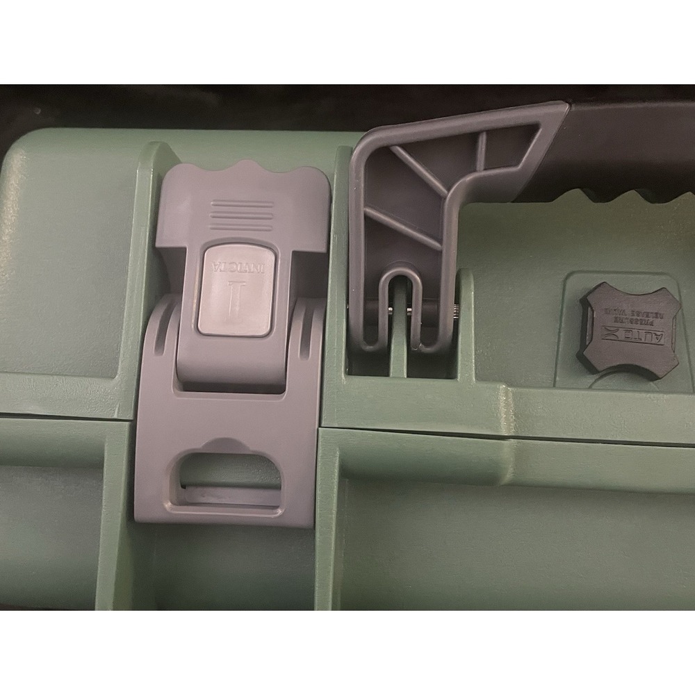 Invicta DC15GRN Reserve 15-Slot Dive Impact Watch Case, Green *CASE ONLY* New - Picture 3 of 12